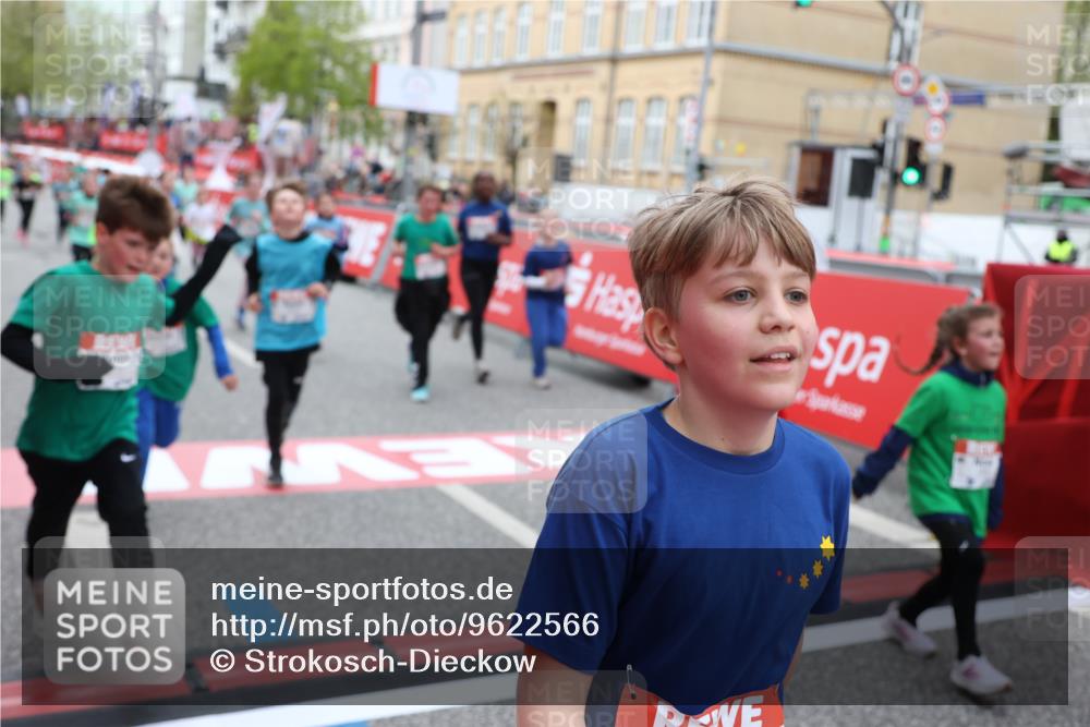 25.04.2026 - Das Zehntel Strokosch-Dieckow http://msf.ph/oto/9622566 25.04.2026 11:00:01 Ziel 5178, 5179, 5296, 5380, 5382, 5399, 5418, 5459, 5595, 5638, 5693, 5699, 5704, 5866, 5962, 6258, 6372, 6547, 7077, 7086, 7147, 7152, 7313, 7333, 7335, 7587, 7616, 7663, 7684, 7780, 7794, 7886 meine-sportfotos.de