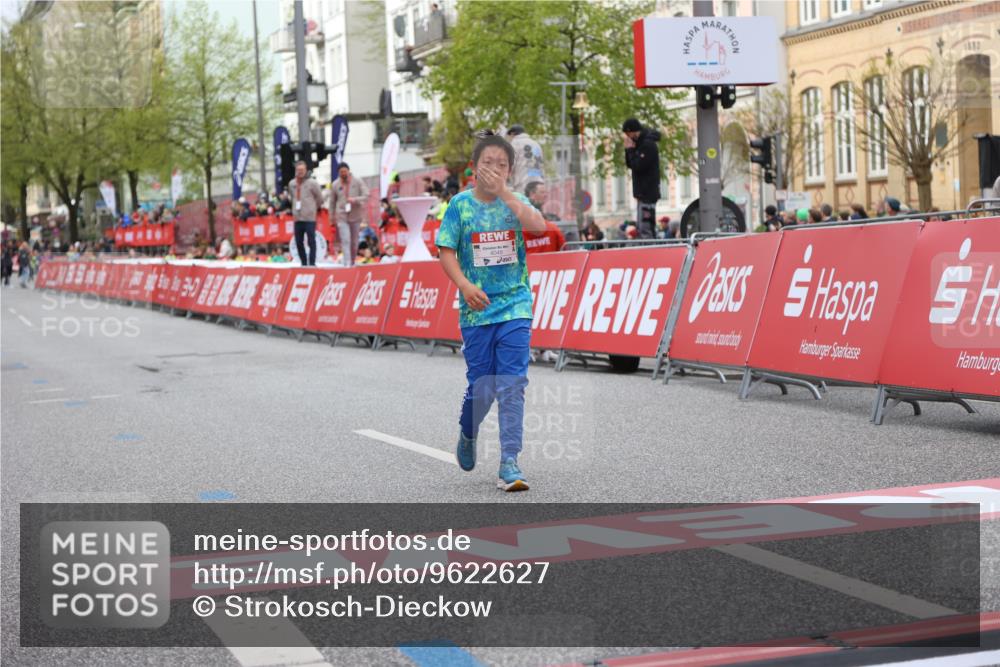 25.04.2026 - Das Zehntel Strokosch-Dieckow http://msf.ph/oto/9622627 25.04.2026 08:52:54 Ziel 1139, 1273, 1367, 1368, 1589, 1789, 1798, 1981, 2307, 2325, 2495, 2785, 2797, 2871, 2877, 2884, 3112, 3164, 3167, 3175, 3181, 3348, 3380, 3423, 3695, 4037 meine-sportfotos.de