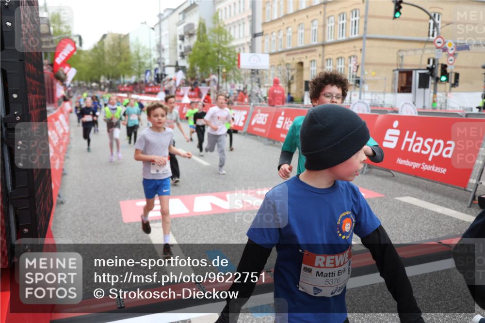 25.04.2026 - Das Zehntel Strokosch-Dieckow http://msf.ph/oto/9622751 25.04.2026 10:55:10 Ziel 5004, 5088, 5098, 5113, 5255, 5376, 5403, 5447, 5470, 5590, 5591, 5901, 5903, 6070, 6613, 6844, 6920, 6923, 6924, 7175, 7249, 7311, 7741, 7949 meine-sportfotos.de