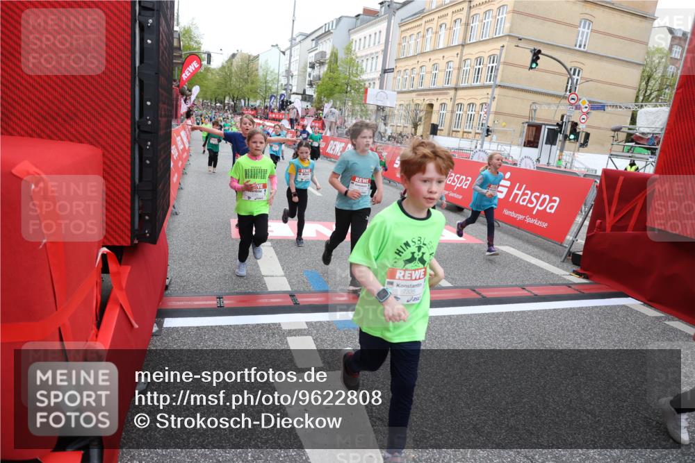 25.04.2026 - Das Zehntel Strokosch-Dieckow http://msf.ph/oto/9622808 25.04.2026 10:59:59 Ziel 5178, 5179, 5307, 5380, 5382, 5399, 5489, 5595, 5638, 5693, 5699, 5866, 5962, 6258, 6372, 6402, 6547, 6736, 7077, 7086, 7152, 7313, 7333, 7335, 7397, 7420, 7469, 7551, 7587, 7616, 7684, 7780, 7886 meine-sportfotos.de
