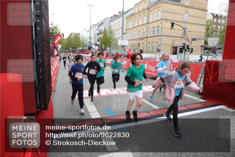 25.04.2026 - Das Zehntel Strokosch-Dieckow http://msf.ph/oto/9622830 25.04.2026 10:55:08 Ziel 5004, 5113, 5376, 5403, 5447, 5548, 5591, 5901, 5903, 6227, 6613, 6696, 6701, 6740, 6844, 6920, 6923, 6924, 7148, 7175, 7249, 7311, 7741, 7752, 7927, 7949 meine-sportfotos.de