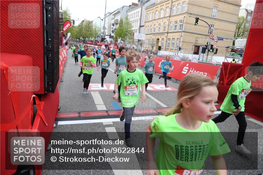25.04.2026 - Das Zehntel Strokosch-Dieckow http://msf.ph/oto/9622844 25.04.2026 10:59:59 Ziel 5178, 5179, 5307, 5380, 5382, 5399, 5489, 5595, 5638, 5693, 5699, 5866, 5962, 6258, 6372, 6402, 6547, 6736, 7077, 7086, 7152, 7313, 7333, 7335, 7397, 7420, 7469, 7551, 7587, 7616, 7684, 7780, 7886 meine-sportfotos.de