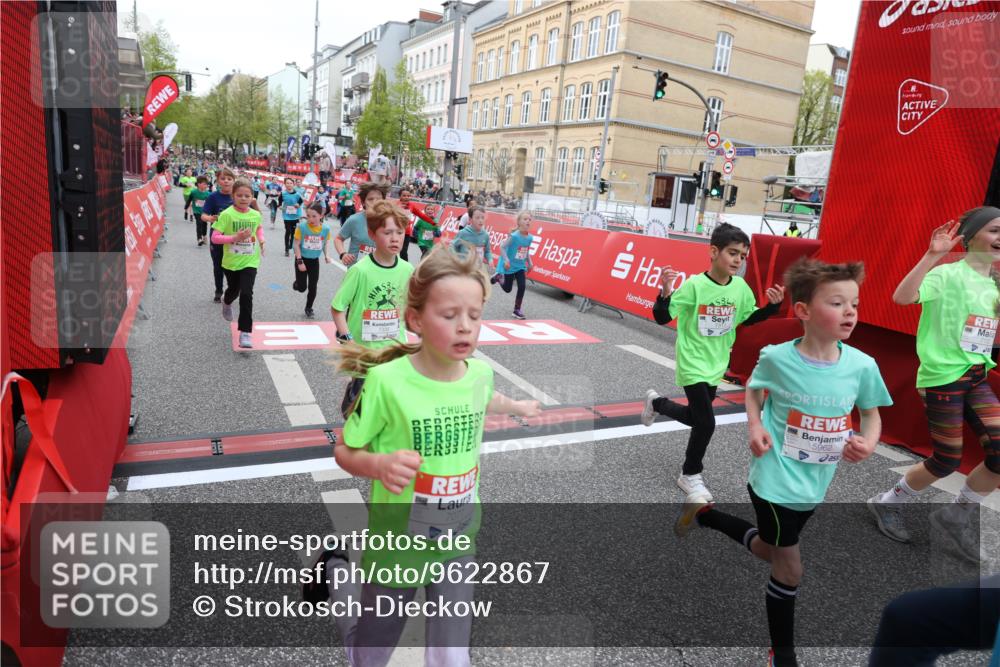 25.04.2026 - Das Zehntel Strokosch-Dieckow http://msf.ph/oto/9622867 25.04.2026 10:59:58 Ziel 5178, 5179, 5307, 5380, 5382, 5399, 5489, 5595, 5638, 5693, 5699, 5962, 6372, 6402, 6547, 6736, 6974, 6978, 7077, 7086, 7152, 7313, 7333, 7335, 7397, 7420, 7469, 7551, 7587, 7616, 7684, 7886 meine-sportfotos.de