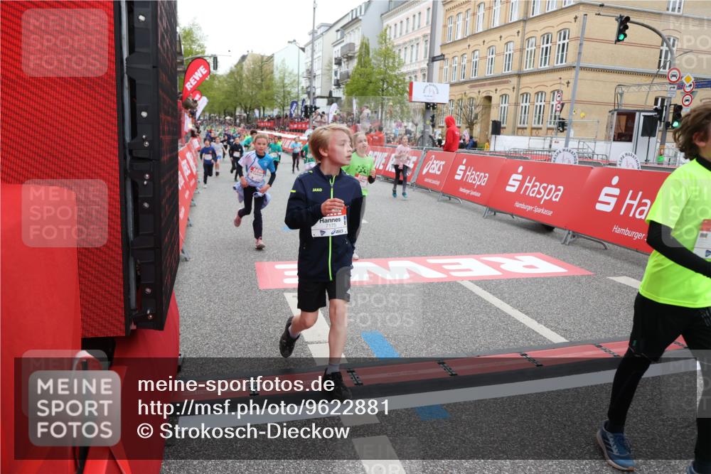 25.04.2026 - Das Zehntel Strokosch-Dieckow http://msf.ph/oto/9622881 25.04.2026 10:55:05 Ziel 5004, 5387, 5390, 5403, 5548, 5878, 5879, 6227, 6505, 6696, 6701, 6740, 6844, 6920, 7148, 7175, 7183, 7249, 7307, 7311, 7314, 7681, 7741, 7752, 7927 meine-sportfotos.de