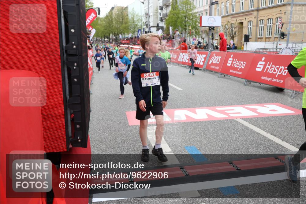 25.04.2026 - Das Zehntel Strokosch-Dieckow http://msf.ph/oto/9622906 25.04.2026 10:55:05 Ziel 5004, 5387, 5390, 5403, 5548, 5878, 5879, 6227, 6505, 6696, 6701, 6740, 6844, 6920, 7148, 7175, 7183, 7249, 7307, 7311, 7314, 7681, 7741, 7752, 7927 meine-sportfotos.de