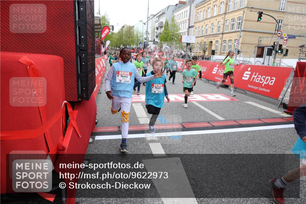 25.04.2026 - Das Zehntel Strokosch-Dieckow http://msf.ph/oto/9622973 25.04.2026 10:59:57 Ziel 5179, 5307, 5380, 5399, 5489, 5595, 5638, 5659, 5693, 5699, 5725, 5962, 6372, 6402, 6547, 6736, 6974, 6978, 7077, 7086, 7152, 7313, 7333, 7335, 7357, 7397, 7420, 7469, 7551, 7587, 7616, 7684, 7886 meine-sportfotos.de