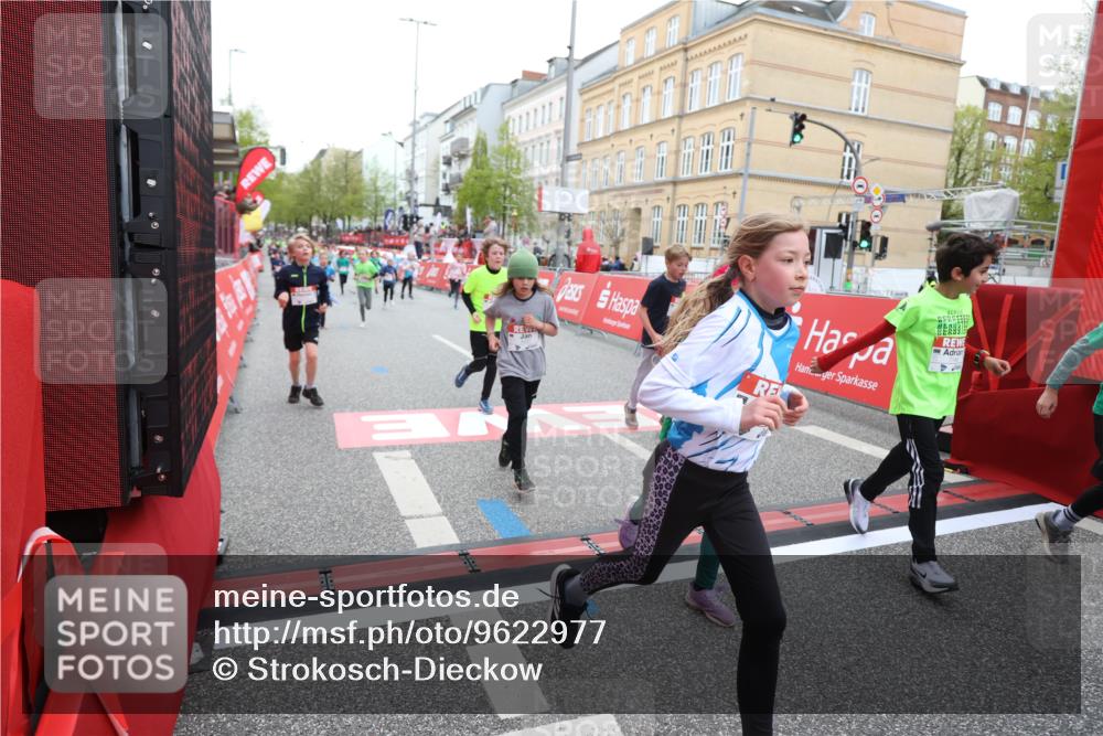 25.04.2026 - Das Zehntel Strokosch-Dieckow http://msf.ph/oto/9622977 25.04.2026 10:55:03 Ziel 5357, 5387, 5390, 5548, 5786, 5878, 5879, 6065, 6227, 6500, 6505, 6696, 6701, 6740, 6912, 7148, 7175, 7183, 7249, 7307, 7311, 7314, 7681, 7752, 7927, 8067 meine-sportfotos.de