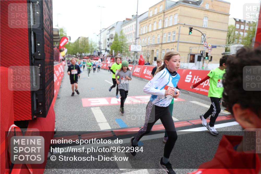 25.04.2026 - Das Zehntel Strokosch-Dieckow http://msf.ph/oto/9622984 25.04.2026 10:55:03 Ziel 5357, 5387, 5390, 5548, 5786, 5878, 5879, 6065, 6227, 6500, 6505, 6696, 6701, 6740, 6912, 7148, 7175, 7183, 7249, 7307, 7311, 7314, 7681, 7752, 7927, 8067 meine-sportfotos.de