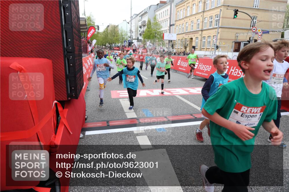 25.04.2026 - Das Zehntel Strokosch-Dieckow http://msf.ph/oto/9623001 25.04.2026 10:59:57 Ziel 5179, 5307, 5380, 5399, 5489, 5595, 5638, 5659, 5693, 5699, 5725, 5962, 6372, 6402, 6547, 6736, 6974, 6978, 7077, 7086, 7152, 7313, 7333, 7335, 7357, 7397, 7420, 7469, 7551, 7587, 7616, 7684, 7886 meine-sportfotos.de
