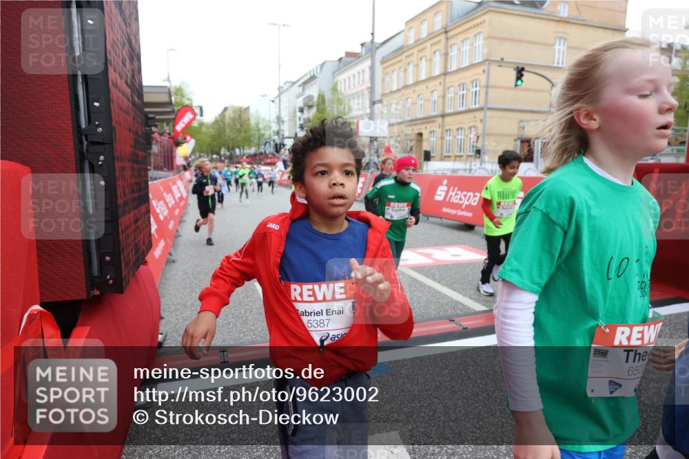 25.04.2026 - Das Zehntel Strokosch-Dieckow http://msf.ph/oto/9623002 25.04.2026 10:55:03 Ziel 5357, 5387, 5390, 5548, 5786, 5878, 5879, 6065, 6227, 6500, 6505, 6696, 6701, 6740, 6912, 7148, 7175, 7183, 7249, 7307, 7311, 7314, 7681, 7752, 7927, 8067 meine-sportfotos.de