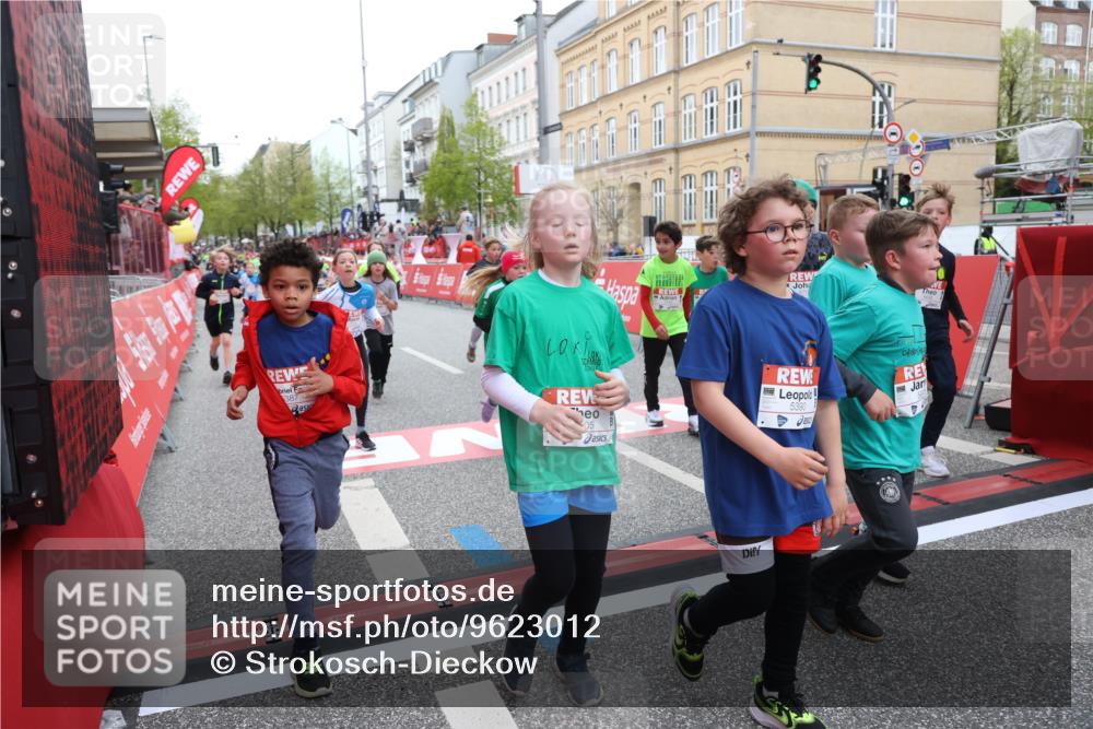 25.04.2026 - Das Zehntel Strokosch-Dieckow http://msf.ph/oto/9623012 25.04.2026 10:55:02 Ziel 5357, 5387, 5390, 5446, 5548, 5786, 5878, 5879, 6036, 6065, 6227, 6500, 6505, 6696, 6701, 6740, 6912, 7133, 7148, 7175, 7183, 7205, 7249, 7307, 7314, 7681, 7752, 7927, 8019, 8041, 8067 meine-sportfotos.de