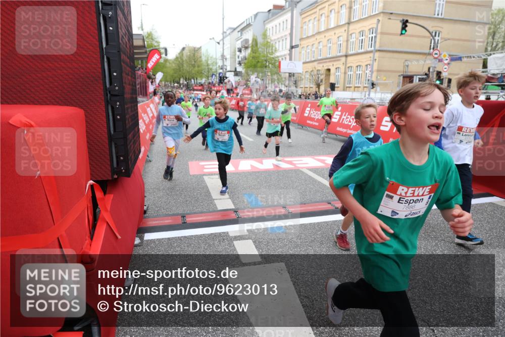 25.04.2026 - Das Zehntel Strokosch-Dieckow http://msf.ph/oto/9623013 25.04.2026 10:59:57 Ziel 5179, 5307, 5380, 5399, 5489, 5595, 5638, 5659, 5693, 5699, 5725, 5962, 6372, 6402, 6547, 6736, 6974, 6978, 7077, 7086, 7152, 7313, 7333, 7335, 7357, 7397, 7420, 7469, 7551, 7587, 7616, 7684, 7886 meine-sportfotos.de