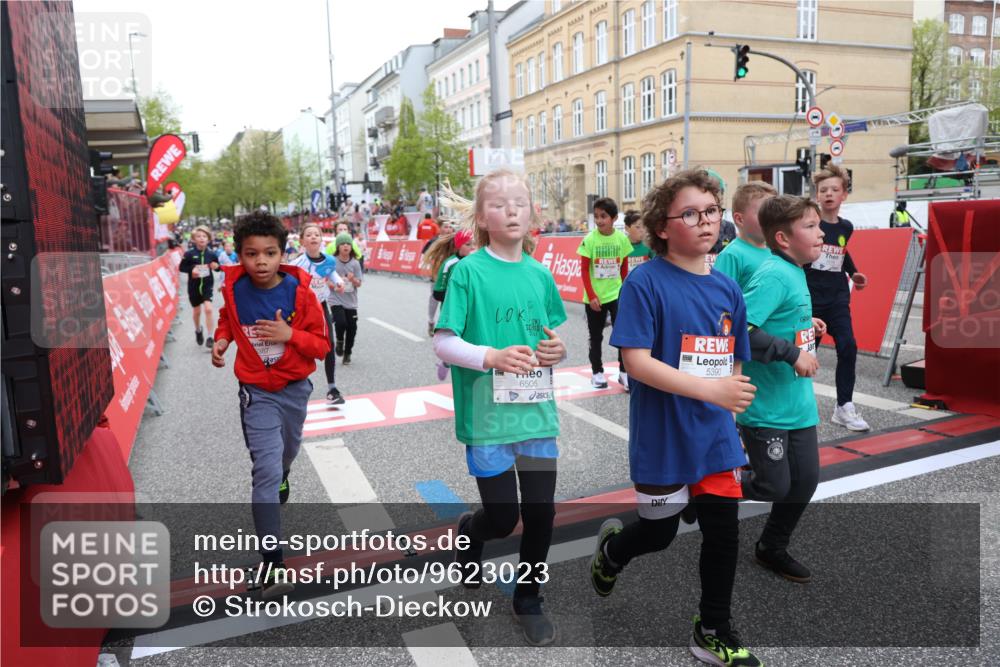 25.04.2026 - Das Zehntel Strokosch-Dieckow http://msf.ph/oto/9623023 25.04.2026 10:55:02 Ziel 5357, 5387, 5390, 5446, 5548, 5786, 5878, 5879, 6036, 6065, 6227, 6500, 6505, 6696, 6701, 6740, 6912, 7133, 7148, 7175, 7183, 7205, 7249, 7307, 7314, 7681, 7752, 7927, 8019, 8041, 8067 meine-sportfotos.de