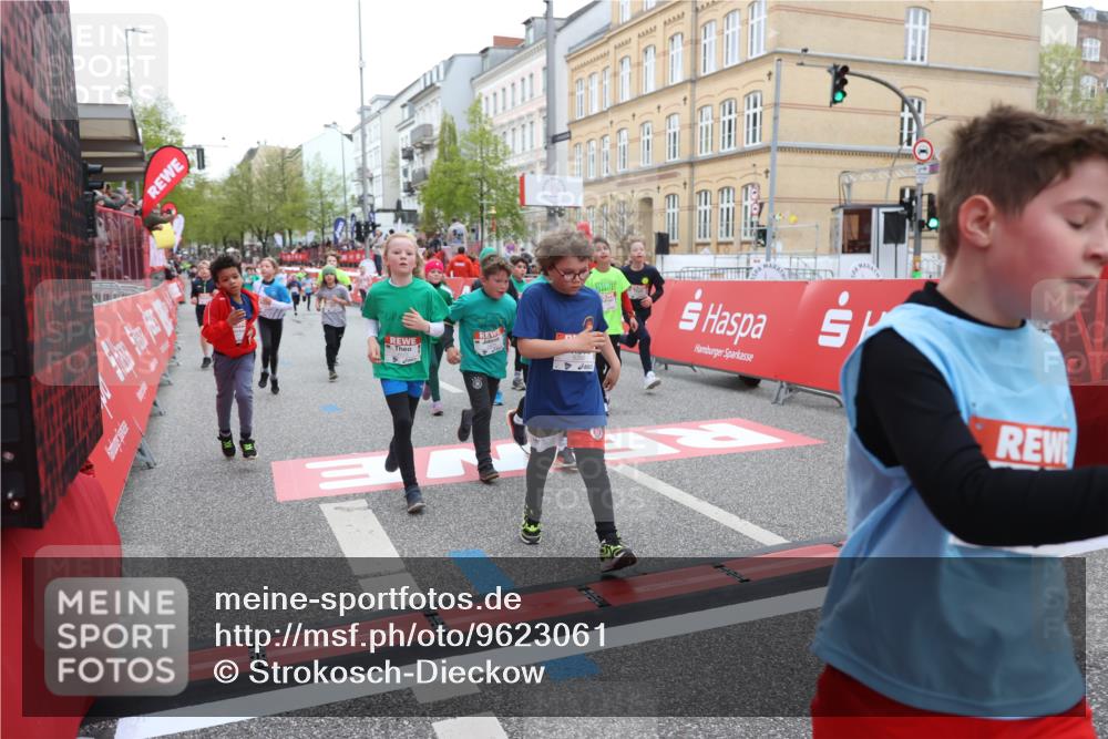 25.04.2026 - Das Zehntel Strokosch-Dieckow http://msf.ph/oto/9623061 25.04.2026 10:55:01 Ziel 5357, 5387, 5390, 5446, 5548, 5786, 5878, 5879, 6036, 6065, 6222, 6227, 6247, 6500, 6505, 6696, 6701, 6740, 6912, 7133, 7148, 7183, 7205, 7307, 7314, 7681, 7752, 7927, 8019, 8041, 8067 meine-sportfotos.de