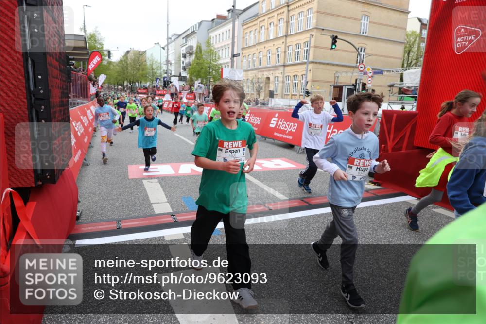 25.04.2026 - Das Zehntel Strokosch-Dieckow http://msf.ph/oto/9623093 25.04.2026 10:59:56 Ziel 5179, 5307, 5380, 5399, 5489, 5595, 5638, 5659, 5669, 5725, 5962, 6372, 6402, 6547, 6736, 6974, 6978, 7077, 7152, 7313, 7333, 7335, 7357, 7397, 7420, 7469, 7551, 7684, 7886 meine-sportfotos.de