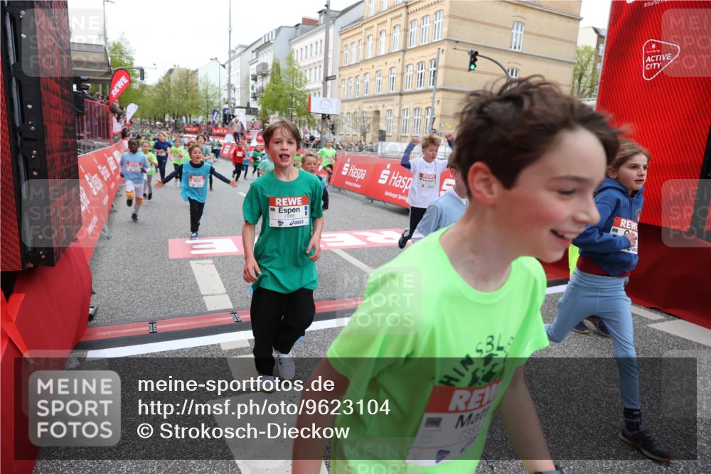 25.04.2026 - Das Zehntel Strokosch-Dieckow http://msf.ph/oto/9623104 25.04.2026 10:59:56 Ziel 5179, 5307, 5380, 5399, 5489, 5595, 5638, 5659, 5669, 5725, 5962, 6372, 6402, 6547, 6736, 6974, 6978, 7077, 7152, 7313, 7333, 7335, 7357, 7397, 7420, 7469, 7551, 7684, 7886 meine-sportfotos.de