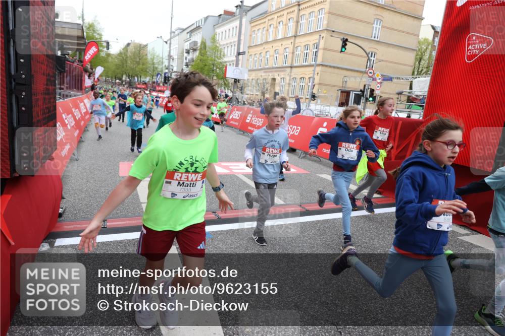 25.04.2026 - Das Zehntel Strokosch-Dieckow http://msf.ph/oto/9623155 25.04.2026 10:59:56 Ziel 5179, 5307, 5380, 5399, 5489, 5595, 5638, 5659, 5669, 5725, 5962, 6372, 6402, 6547, 6736, 6974, 6978, 7077, 7152, 7313, 7333, 7335, 7357, 7397, 7420, 7469, 7551, 7684, 7886 meine-sportfotos.de