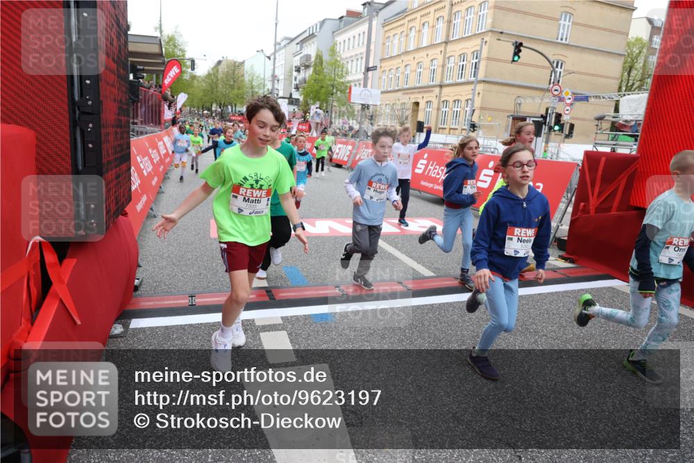 25.04.2026 - Das Zehntel Strokosch-Dieckow http://msf.ph/oto/9623197 25.04.2026 10:59:55 Ziel 5179, 5307, 5380, 5399, 5489, 5595, 5638, 5659, 5669, 5725, 5962, 6372, 6402, 6547, 6736, 6974, 6978, 7077, 7152, 7276, 7333, 7339, 7357, 7397, 7420, 7469, 7551, 7684, 7886 meine-sportfotos.de