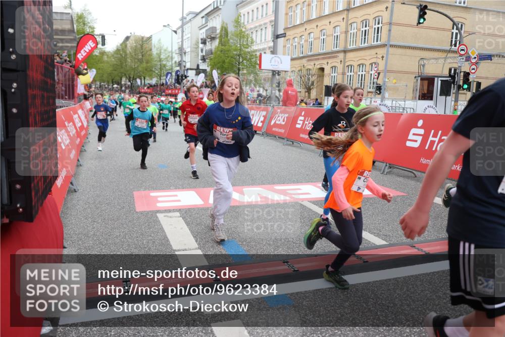 25.04.2026 - Das Zehntel Strokosch-Dieckow http://msf.ph/oto/9623384 25.04.2026 10:54:56 Ziel 5357, 5411, 5446, 5584, 5729, 5771, 5786, 5827, 6036, 6065, 6076, 6219, 6222, 6226, 6247, 6373, 6393, 6500, 6709, 6912, 7133, 7205, 7340, 7623, 7746, 7830, 8019, 8041, 8067 meine-sportfotos.de
