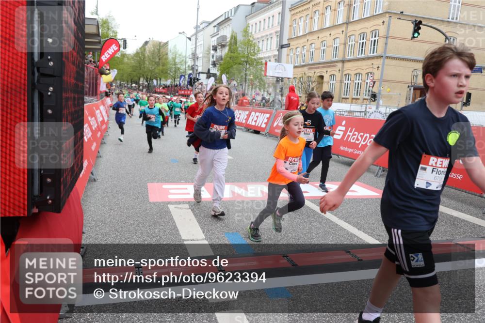 25.04.2026 - Das Zehntel Strokosch-Dieckow http://msf.ph/oto/9623394 25.04.2026 10:54:56 Ziel 5357, 5411, 5446, 5584, 5729, 5771, 5786, 5827, 6036, 6065, 6076, 6219, 6222, 6226, 6247, 6373, 6393, 6500, 6709, 6912, 7133, 7205, 7340, 7623, 7746, 7830, 8019, 8041, 8067 meine-sportfotos.de