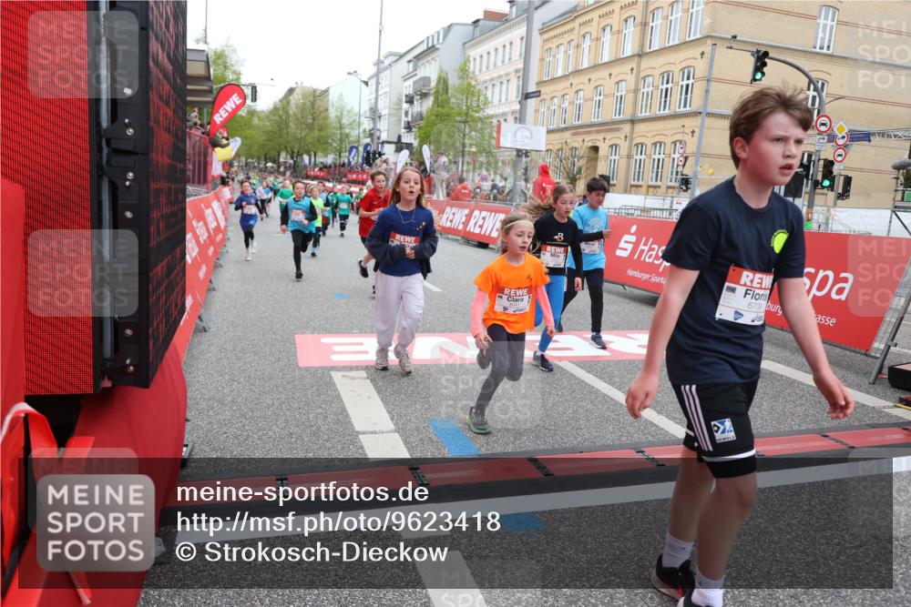 25.04.2026 - Das Zehntel Strokosch-Dieckow http://msf.ph/oto/9623418 25.04.2026 10:54:56 Ziel 5357, 5411, 5446, 5584, 5729, 5771, 5786, 5827, 6036, 6065, 6076, 6219, 6222, 6226, 6247, 6373, 6393, 6500, 6709, 6912, 7133, 7205, 7340, 7623, 7746, 7830, 8019, 8041, 8067 meine-sportfotos.de