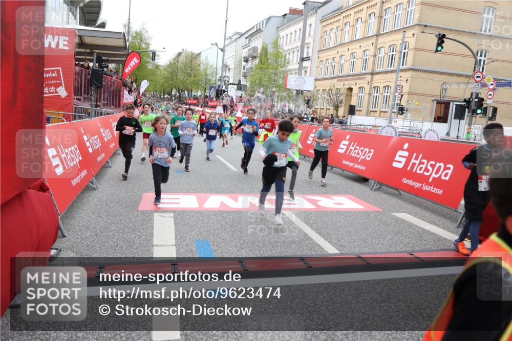 25.04.2026 - Das Zehntel Strokosch-Dieckow http://msf.ph/oto/9623474 25.04.2026 10:59:53 Ziel 5307, 5380, 5399, 5489, 5659, 5669, 5725, 5956, 6372, 6402, 6547, 6736, 6974, 6978, 7276, 7278, 7333, 7339, 7357, 7397, 7420, 7469, 7551, 7886, 7975 meine-sportfotos.de