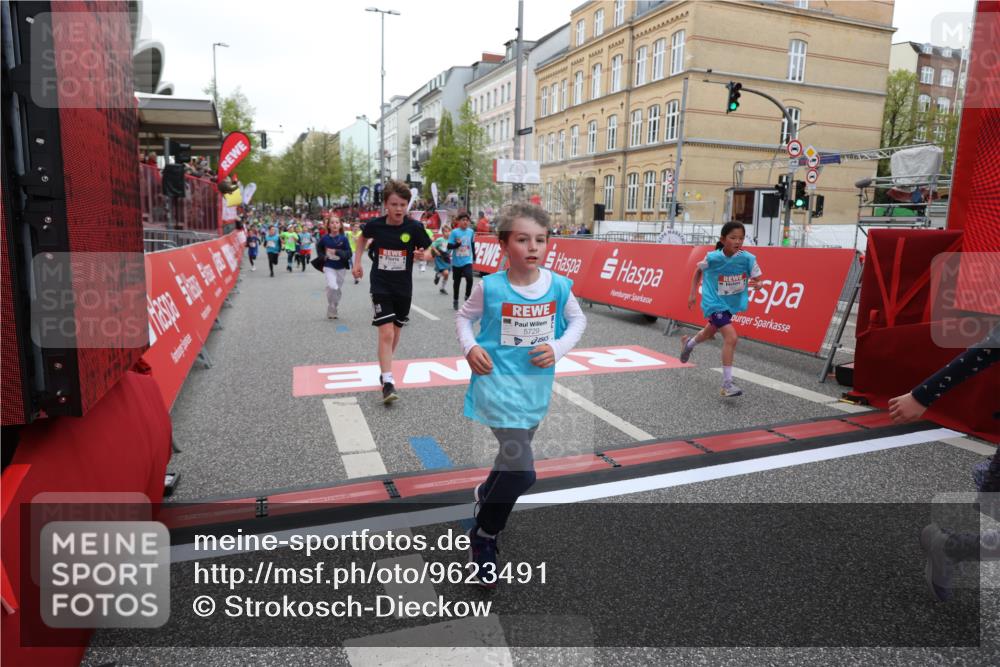 25.04.2026 - Das Zehntel Strokosch-Dieckow http://msf.ph/oto/9623491 25.04.2026 10:54:54 Ziel 5411, 5446, 5584, 5729, 5771, 5827, 6036, 6076, 6219, 6222, 6226, 6247, 6373, 6393, 6709, 7133, 7205, 7340, 7623, 7746, 7830, 8019, 8041 meine-sportfotos.de