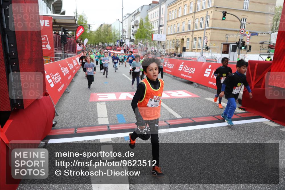 25.04.2026 - Das Zehntel Strokosch-Dieckow http://msf.ph/oto/9623512 25.04.2026 10:59:52 Ziel 5069, 5307, 5489, 5659, 5669, 5725, 5956, 6098, 6101, 6112, 6402, 6736, 6974, 6978, 7276, 7278, 7339, 7357, 7397, 7407, 7420, 7469, 7551, 7975, 7983 meine-sportfotos.de
