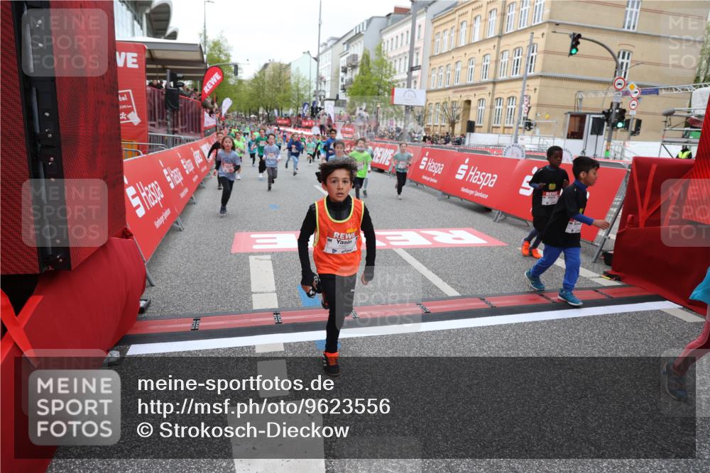 25.04.2026 - Das Zehntel Strokosch-Dieckow http://msf.ph/oto/9623556 25.04.2026 10:59:52 Ziel 5069, 5307, 5489, 5659, 5669, 5725, 5956, 6098, 6101, 6112, 6402, 6736, 6974, 6978, 7276, 7278, 7339, 7357, 7397, 7407, 7420, 7469, 7551, 7975, 7983 meine-sportfotos.de