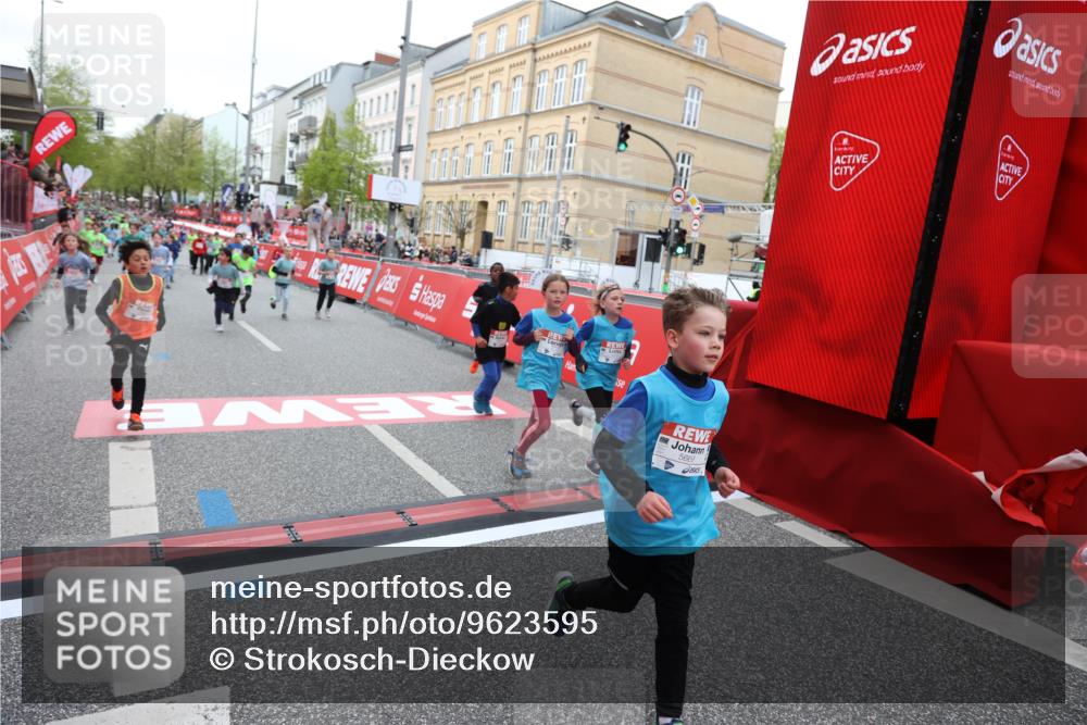 25.04.2026 - Das Zehntel Strokosch-Dieckow http://msf.ph/oto/9623595 25.04.2026 10:59:51 Ziel 5069, 5659, 5669, 5725, 5808, 5956, 6098, 6101, 6108, 6112, 6129, 6402, 6974, 6978, 7276, 7278, 7339, 7357, 7407, 7551, 7975, 7983 meine-sportfotos.de