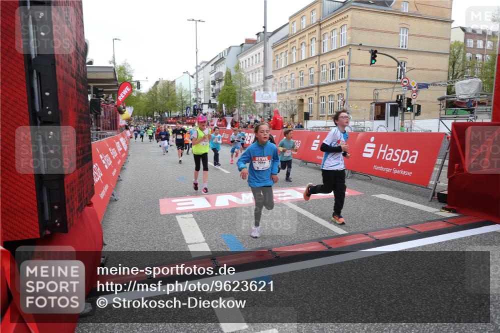 25.04.2026 - Das Zehntel Strokosch-Dieckow http://msf.ph/oto/9623621 25.04.2026 10:54:52 Ziel 5234, 5411, 5584, 5729, 5771, 5827, 6076, 6219, 6226, 6364, 6373, 6393, 6623, 6709, 7340, 7623, 7746, 7830, 7940 meine-sportfotos.de