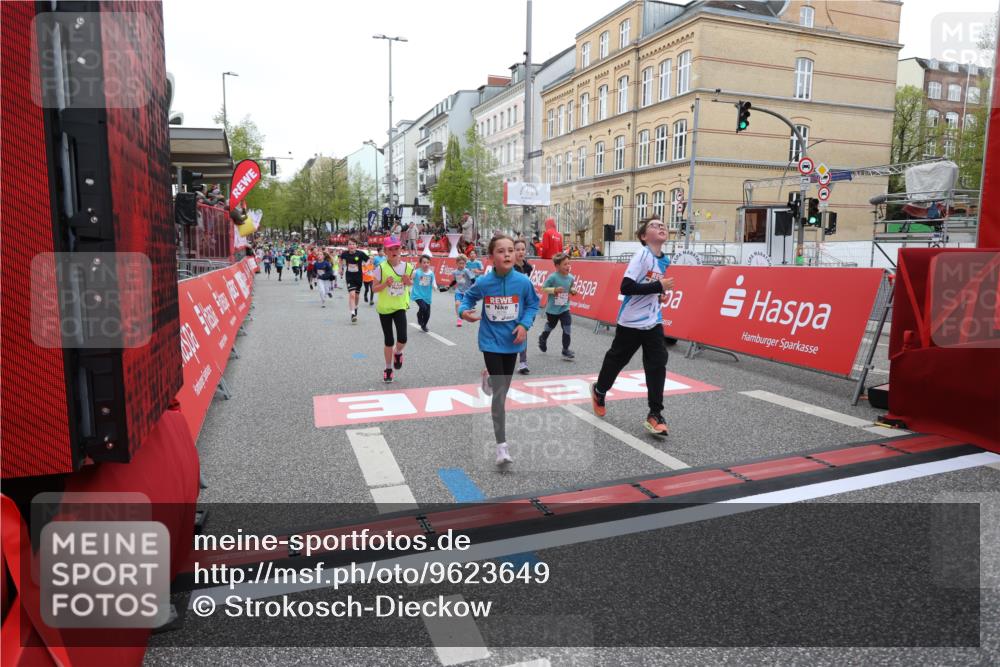 25.04.2026 - Das Zehntel Strokosch-Dieckow http://msf.ph/oto/9623649 25.04.2026 10:54:52 Ziel 5234, 5411, 5584, 5729, 5771, 5827, 6076, 6219, 6226, 6364, 6373, 6393, 6623, 6709, 7340, 7623, 7746, 7830, 7940 meine-sportfotos.de
