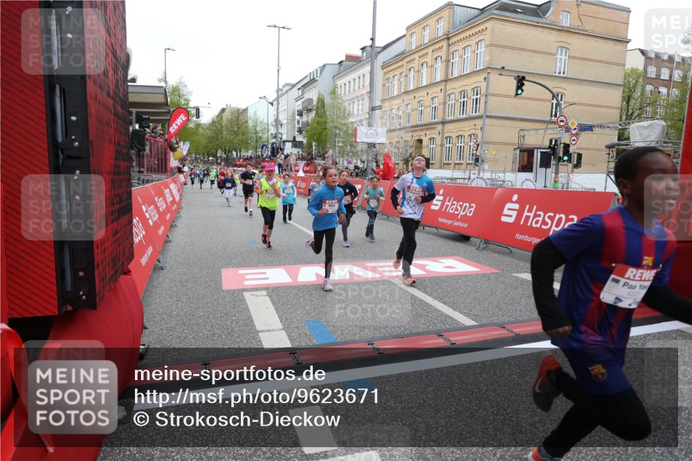 25.04.2026 - Das Zehntel Strokosch-Dieckow http://msf.ph/oto/9623671 25.04.2026 10:54:51 Ziel 5234, 5411, 5584, 5713, 5729, 5771, 5906, 6076, 6364, 6373, 6393, 6623, 7340, 7623, 7746, 7830, 7940 meine-sportfotos.de