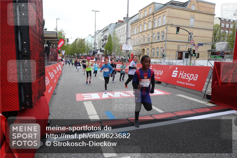 25.04.2026 - Das Zehntel Strokosch-Dieckow http://msf.ph/oto/9623682 25.04.2026 10:54:51 Ziel 5234, 5411, 5584, 5713, 5729, 5771, 5906, 6076, 6364, 6373, 6393, 6623, 7340, 7623, 7746, 7830, 7940 meine-sportfotos.de