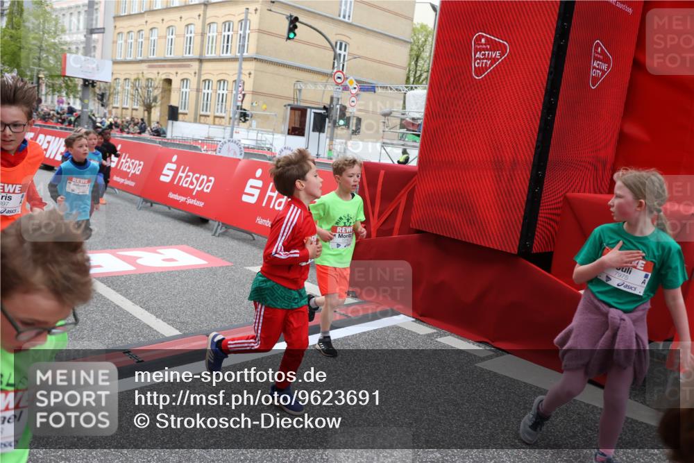 25.04.2026 - Das Zehntel Strokosch-Dieckow http://msf.ph/oto/9623691 25.04.2026 10:59:50 Ziel 5022, 5069, 5659, 5669, 5725, 5808, 5956, 6098, 6101, 6108, 6112, 6129, 6588, 6974, 6978, 7276, 7278, 7339, 7357, 7407, 7598, 7634, 7975, 7983 meine-sportfotos.de