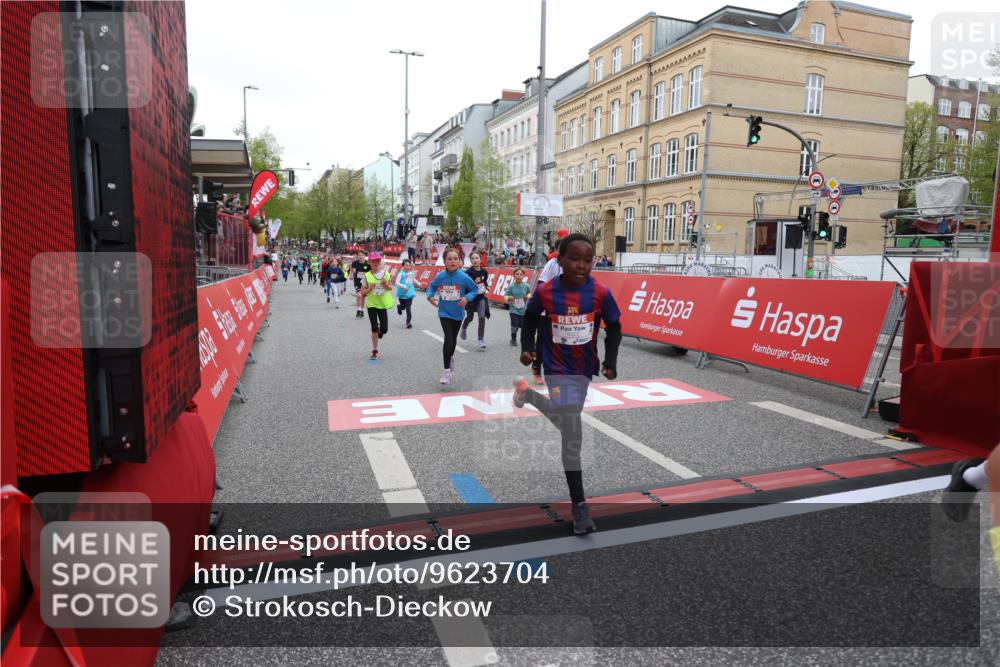 25.04.2026 - Das Zehntel Strokosch-Dieckow http://msf.ph/oto/9623704 25.04.2026 10:54:51 Ziel 5234, 5411, 5584, 5713, 5729, 5771, 5906, 6076, 6364, 6373, 6393, 6623, 7340, 7623, 7746, 7830, 7940 meine-sportfotos.de