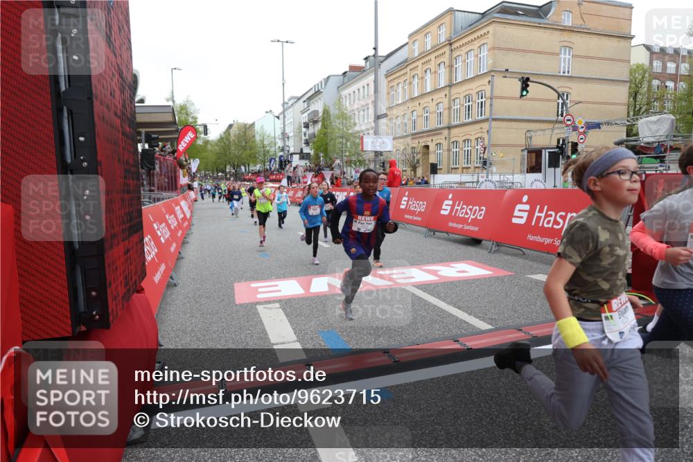 25.04.2026 - Das Zehntel Strokosch-Dieckow http://msf.ph/oto/9623715 25.04.2026 10:54:51 Ziel 5234, 5411, 5584, 5713, 5729, 5771, 5906, 6076, 6364, 6373, 6393, 6623, 7340, 7623, 7746, 7830, 7940 meine-sportfotos.de
