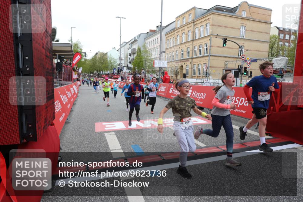 25.04.2026 - Das Zehntel Strokosch-Dieckow http://msf.ph/oto/9623736 25.04.2026 10:54:50 Ziel 5234, 5411, 5713, 5906, 6076, 6364, 6623, 7340, 7746, 7830, 7940 meine-sportfotos.de