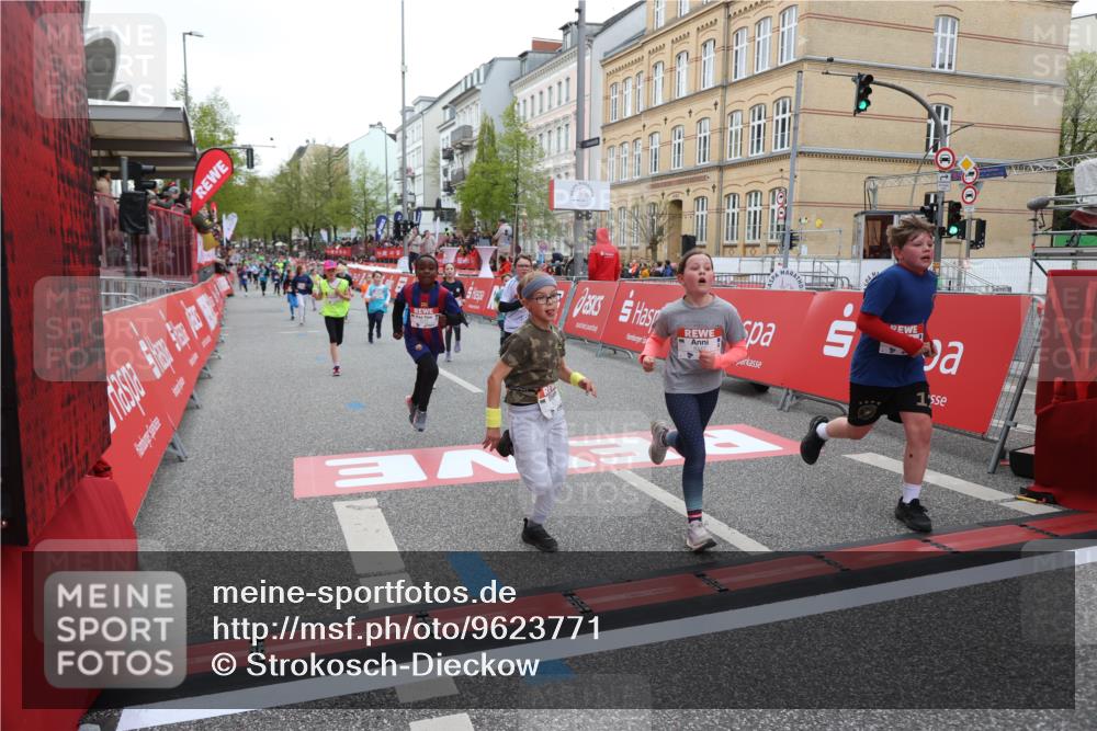 25.04.2026 - Das Zehntel Strokosch-Dieckow http://msf.ph/oto/9623771 25.04.2026 10:54:50 Ziel 5234, 5411, 5713, 5906, 6076, 6364, 6623, 7340, 7746, 7830, 7940 meine-sportfotos.de