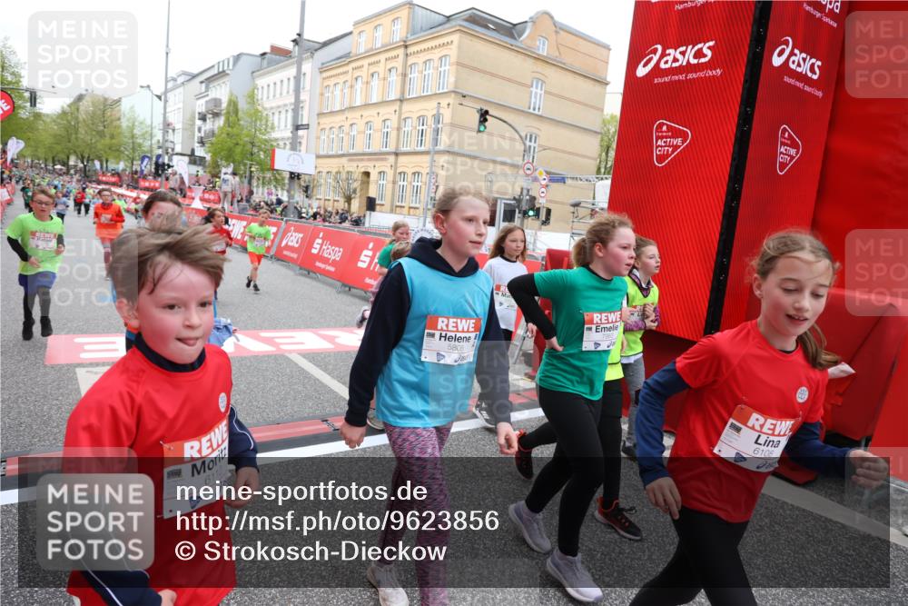25.04.2026 - Das Zehntel Strokosch-Dieckow http://msf.ph/oto/9623856 25.04.2026 10:59:47 Ziel 5022, 5069, 5311, 5316, 5323, 5668, 5808, 5933, 5956, 6098, 6101, 6108, 6112, 6129, 6369, 6467, 6588, 7276, 7278, 7339, 7407, 7467, 7597, 7598, 7634, 7636, 7666, 7975, 7983 meine-sportfotos.de