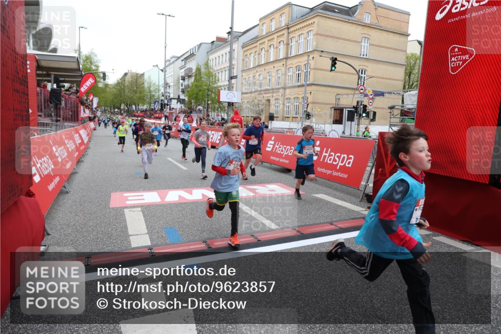 25.04.2026 - Das Zehntel Strokosch-Dieckow http://msf.ph/oto/9623857 25.04.2026 10:54:49 Ziel 5234, 5411, 5713, 5906, 6364, 6623, 7253, 7340, 7830, 7940 meine-sportfotos.de