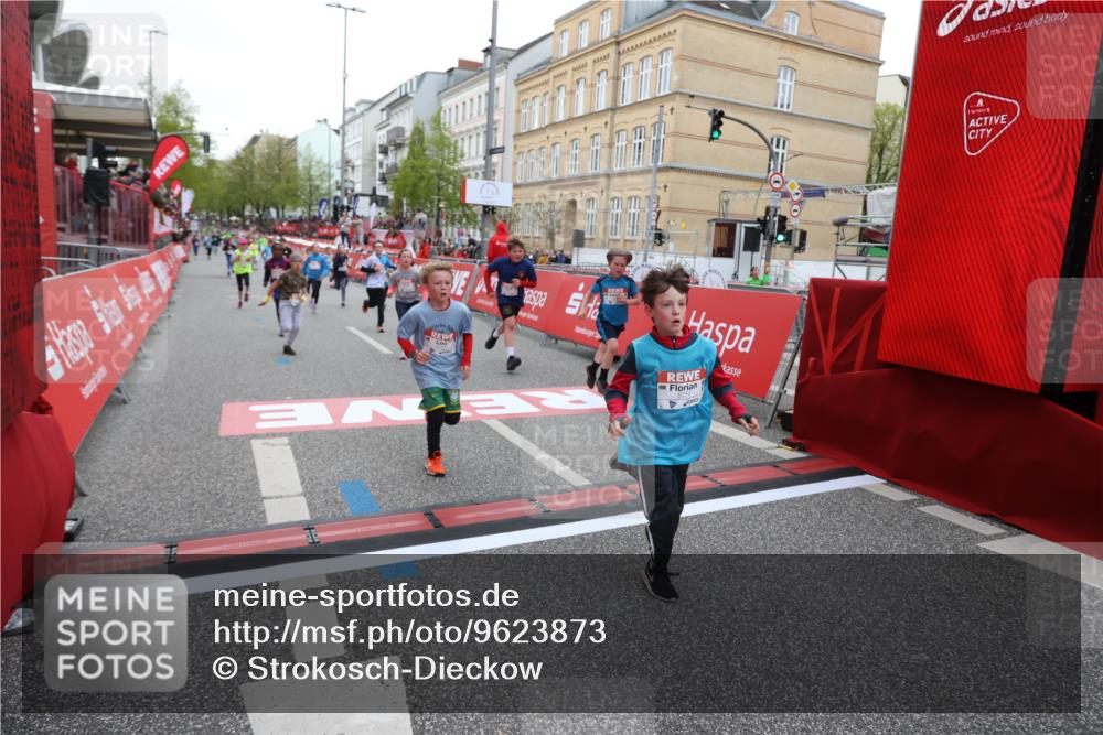 25.04.2026 - Das Zehntel Strokosch-Dieckow http://msf.ph/oto/9623873 25.04.2026 10:54:49 Ziel 5234, 5411, 5713, 5906, 6364, 6623, 7253, 7340, 7830, 7940 meine-sportfotos.de