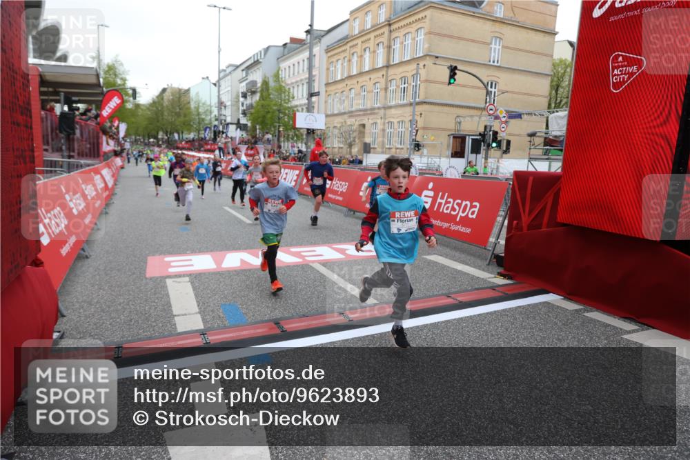 25.04.2026 - Das Zehntel Strokosch-Dieckow http://msf.ph/oto/9623893 25.04.2026 10:54:49 Ziel 5234, 5411, 5713, 5906, 6364, 6623, 7253, 7340, 7830, 7940 meine-sportfotos.de