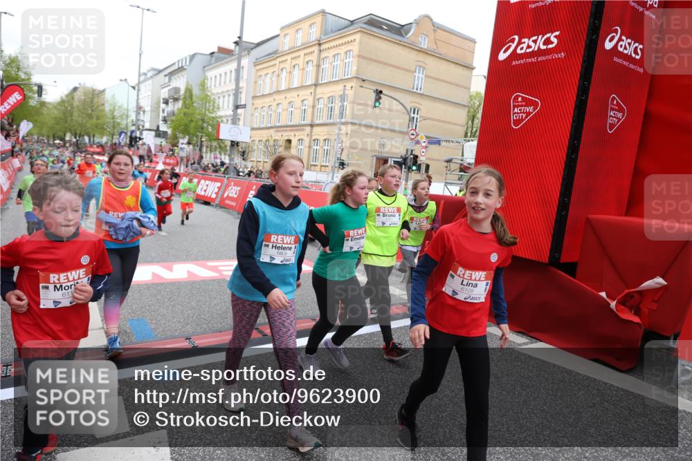 25.04.2026 - Das Zehntel Strokosch-Dieckow http://msf.ph/oto/9623900 25.04.2026 10:59:47 Ziel 5022, 5069, 5311, 5316, 5323, 5668, 5808, 5933, 5956, 6098, 6101, 6108, 6112, 6129, 6369, 6467, 6588, 7276, 7278, 7339, 7407, 7467, 7597, 7598, 7634, 7636, 7666, 7975, 7983 meine-sportfotos.de