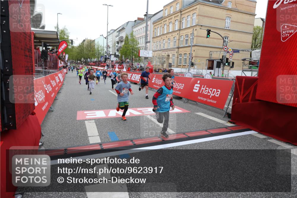 25.04.2026 - Das Zehntel Strokosch-Dieckow http://msf.ph/oto/9623917 25.04.2026 10:54:49 Ziel 5234, 5411, 5713, 5906, 6364, 6623, 7253, 7340, 7830, 7940 meine-sportfotos.de