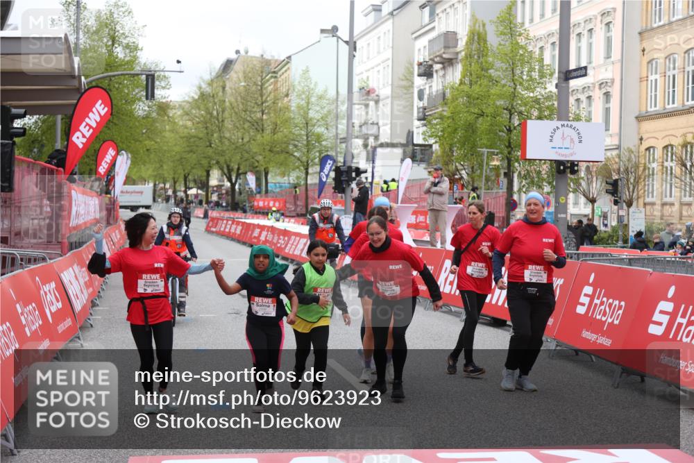 25.04.2026 - Das Zehntel Strokosch-Dieckow http://msf.ph/oto/9623923 25.04.2026 09:15:41 Ziel 1379 meine-sportfotos.de