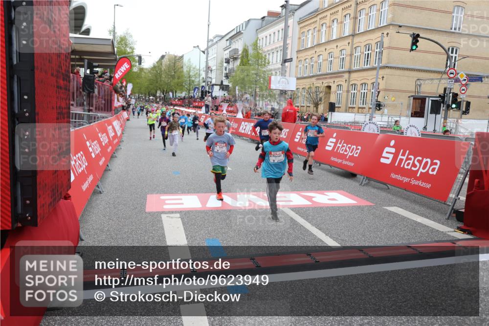 25.04.2026 - Das Zehntel Strokosch-Dieckow http://msf.ph/oto/9623949 25.04.2026 10:54:48 Ziel 5234, 5411, 5424, 5558, 5713, 5906, 6364, 6623, 7233, 7253, 7830, 7940 meine-sportfotos.de