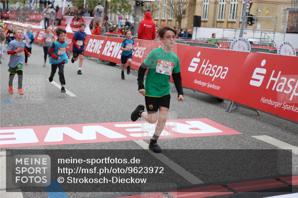 25.04.2026 - Das Zehntel Strokosch-Dieckow http://msf.ph/oto/9623972 25.04.2026 10:54:47 Ziel 5234, 5424, 5558, 5564, 5713, 5906, 6060, 6364, 6623, 7233, 7253, 7697, 7940 meine-sportfotos.de