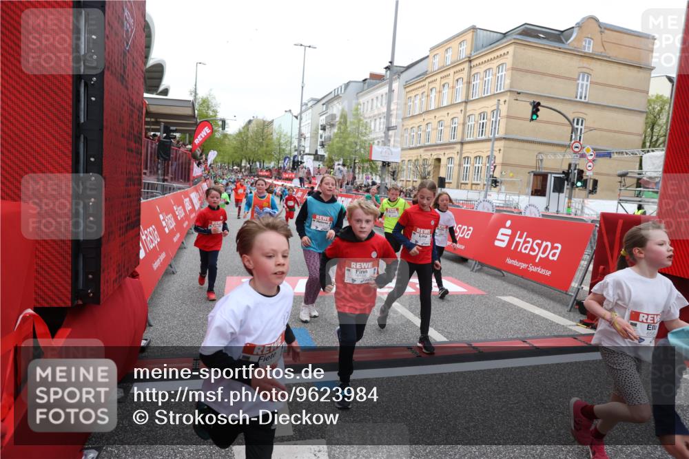25.04.2026 - Das Zehntel Strokosch-Dieckow http://msf.ph/oto/9623984 25.04.2026 10:59:45 Ziel 5022, 5069, 5311, 5316, 5323, 5347, 5668, 5808, 5933, 5956, 6098, 6101, 6108, 6112, 6129, 6369, 6467, 6588, 6746, 6759, 7080, 7232, 7407, 7467, 7597, 7598, 7634, 7636, 7666, 7866, 7975, 7983 meine-sportfotos.de