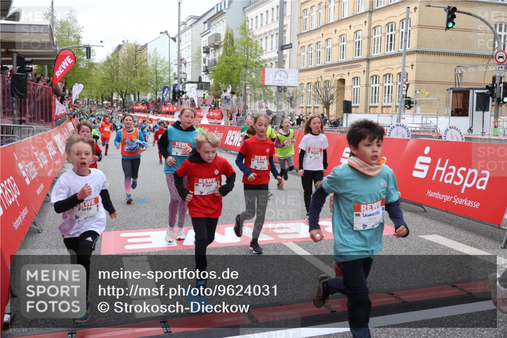 25.04.2026 - Das Zehntel Strokosch-Dieckow http://msf.ph/oto/9624031 25.04.2026 10:59:45 Ziel 5022, 5069, 5311, 5316, 5323, 5347, 5668, 5808, 5933, 5956, 6098, 6101, 6108, 6112, 6129, 6369, 6467, 6588, 6746, 6759, 7080, 7232, 7407, 7467, 7597, 7598, 7634, 7636, 7666, 7866, 7975, 7983 meine-sportfotos.de